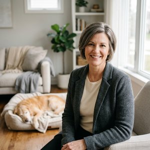 Marisol Chen, RVT, veterinary technician in senior pet rehabilitation